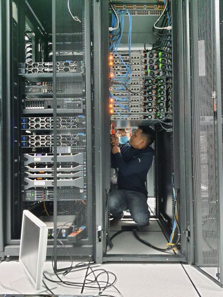 Server - Công ty TNHH MTV Công nghệ Đại Việt Số